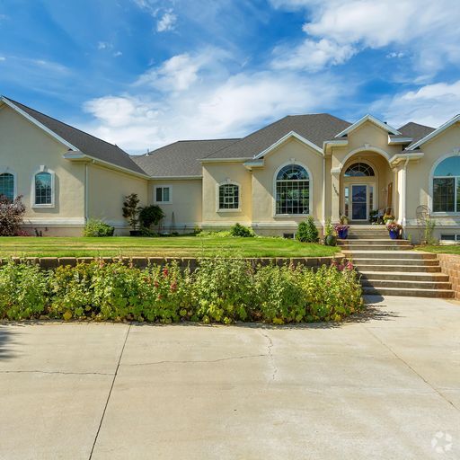 Cedar Pass Ranch Houses for Rent with a Swimming Pool Eagle Mountain