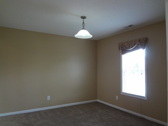 Building Photo - 101 Dorsett Ct