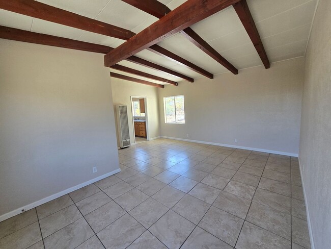 Building Photo - 74955 Alta Loma Dr