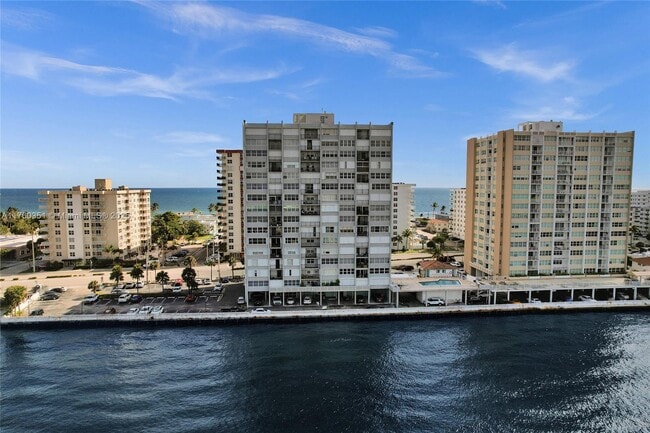 Foto del edificio - 1400 S Ocean Dr