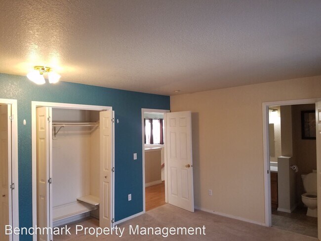 Building Photo - 4 br, 2 bath House - 303 Pearl Drive