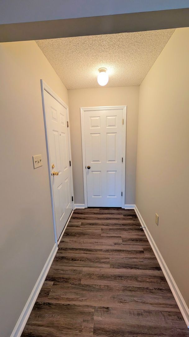 Foto del edificio - UPDATED & REMODELED 1 BED / 1 BATH CONDO IN SOUGHT-AFTER LOCATION!