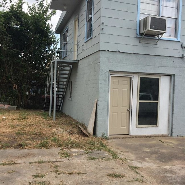 1609 1st St, Galena Park, TX 77547 Townhouse for Rent in Galena Park