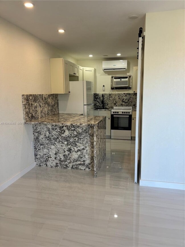 Foto del edificio - 103365 Overseas Hwy