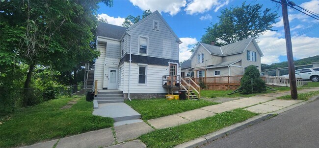 Building Photo - 97 Fairview Ave