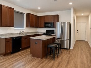 Building Photo - 17902 Sunny Savanna Dr
