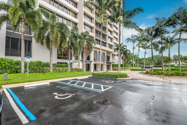 Building Photo - 5601 Turtle Bay Dr