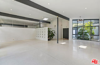 Building Photo - 7560 Lolina Ln
