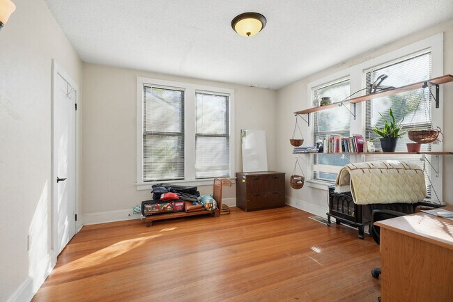 Building Photo - 2317 18th St