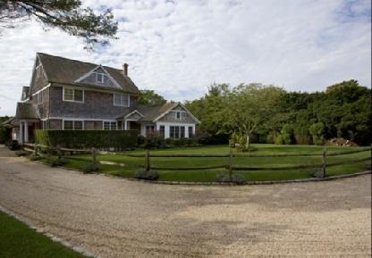 Building Photo - 17 Old Montauk Hwy