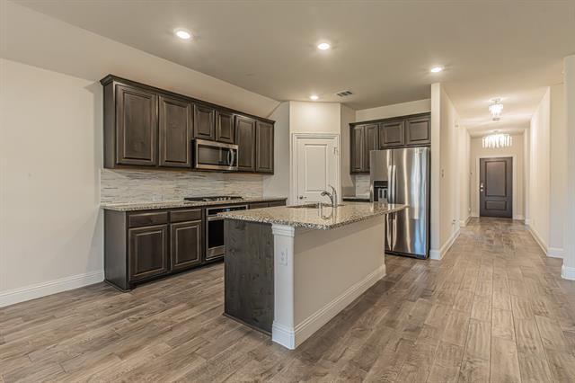 Foto del edificio - 8330 Caribou Dr