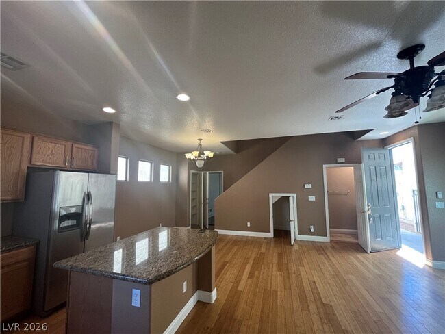 Foto del edificio - 6547 N Goldfield St