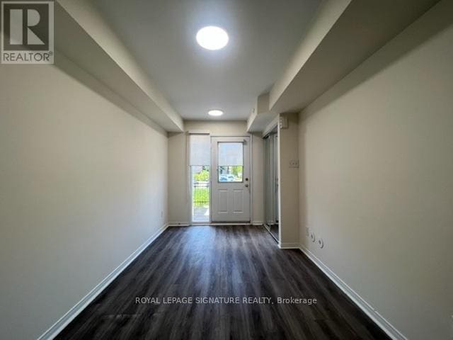 Building Photo - 4975 Southampton Dr