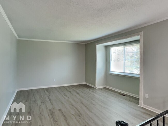 Foto del edificio - 532 Windy Ln