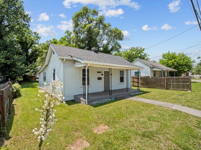 Foto del edificio - 2BR/1BA House for Rent in Norwich Neighbor...