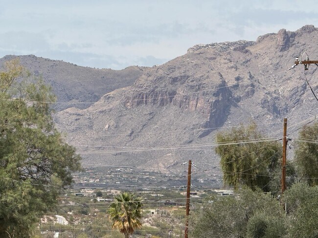 Foto del edificio - 3403 N Flanwill Blvd