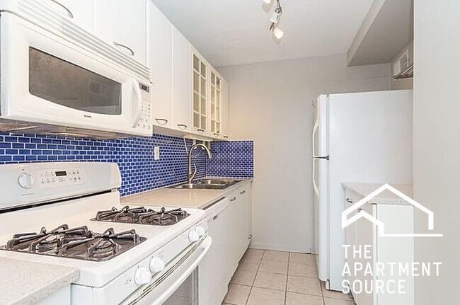 Foto del edificio - 3950 N Lake Shore Dr