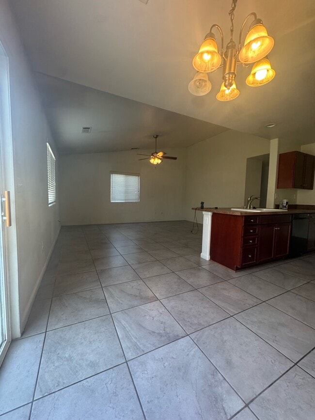 Building Photo - 5802 Ashintully Ave