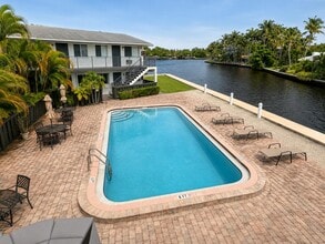 Building Photo - 1814 E Oakland Park Blvd