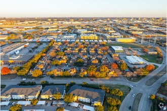 Building Photo - Ridgeline Townhomes Home Owners Association, Inc.