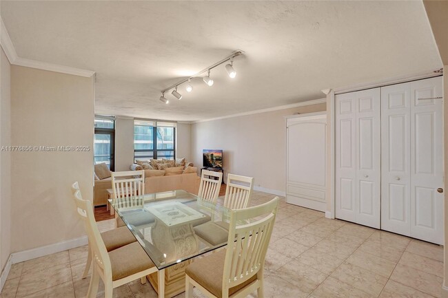 Building Photo - 10185 Collins Ave