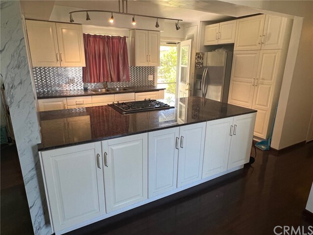 Foto del edificio - 425 S Plum Ln