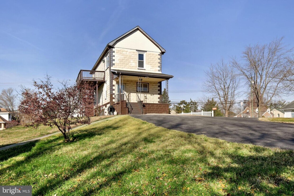 6945 German Hill Rd, Dundalk, MD 21222 House Rental in Dundalk, MD