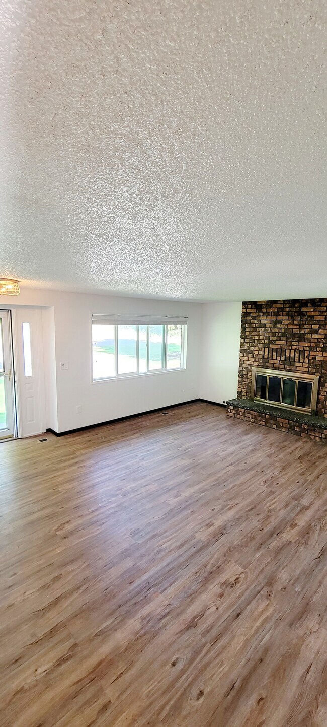 Building Photo - 9664 N Idaho Rd