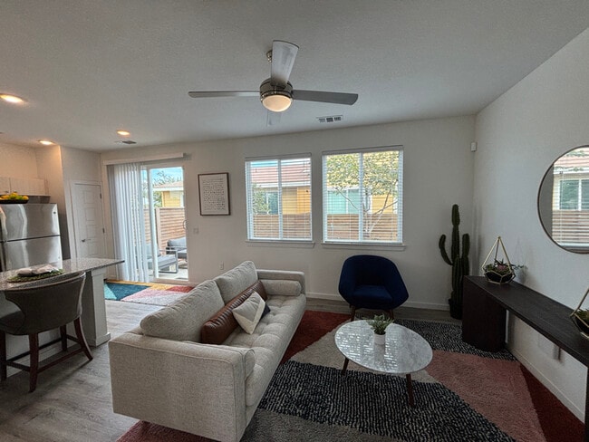 Foto del edificio - 151 Rikardson St