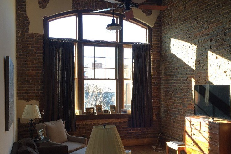 Living Area - 2218 University Blvd