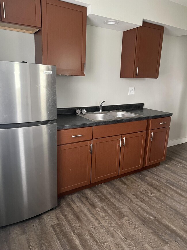 Foto del edificio - 120 W 8th St