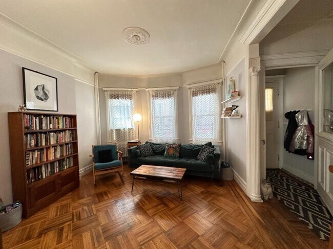 Foto del edificio - 2 bedroom in BROOKLYN NY 11226