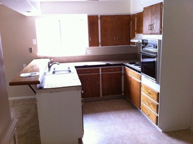 Foto del edificio - Spacious 3BR/2BA Home in South Sacramento