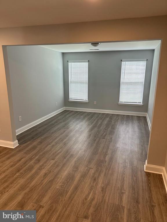 Building Photo - 203 Fox Trail