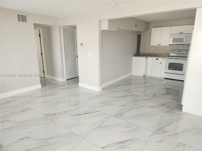 Building Photo - 342 E 46th St