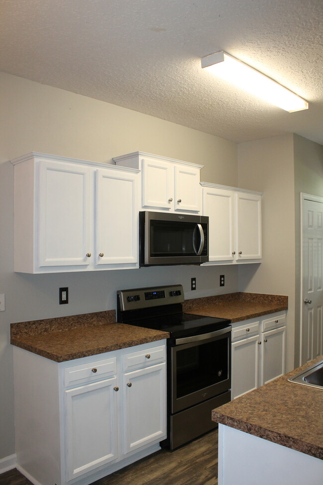 Building Photo - Moultrie Village