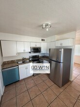 Building Photo - 1021 N 28th St