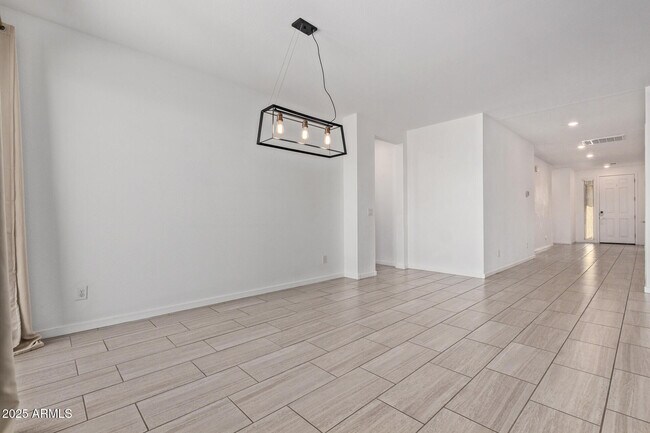 Building Photo - 4402 Bush Bean Way