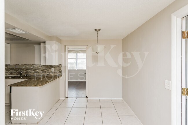 Foto del edificio - 10905 Kingsbridge Rd