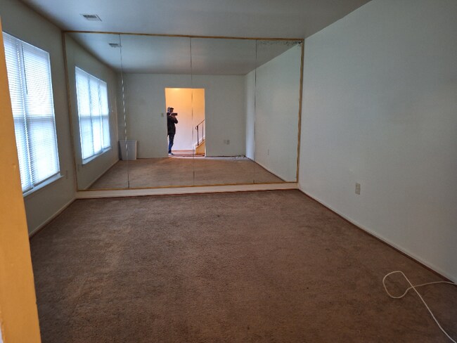 Building Photo - 7705 Swan Terrace