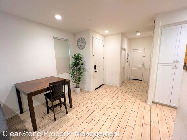 Building Photo - 4 br, 2.5 bath House - 15201 Fred Way