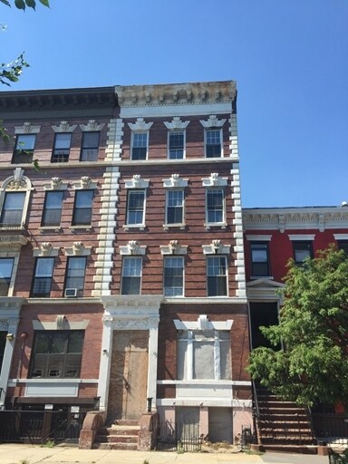 Foto del edificio - 241 Bainbridge St
