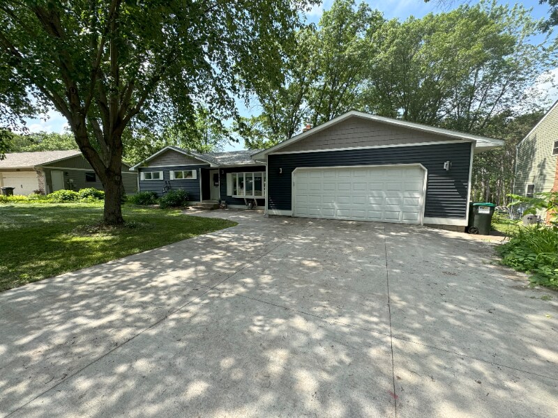 Foto principal - 1030 Sommers St N