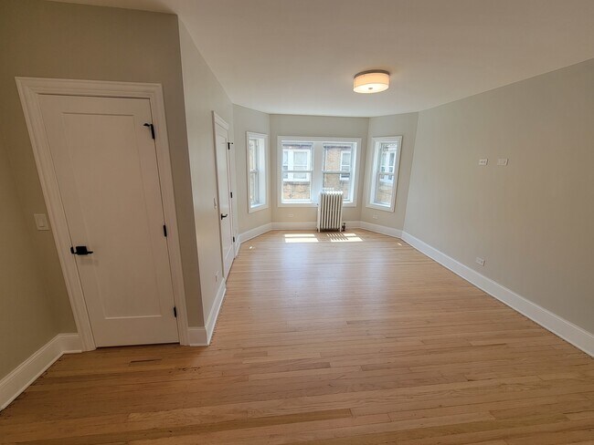 Foto del edificio - 6418 N Richmond St