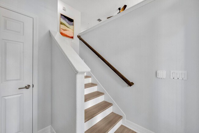 Building Photo - Winter Springs Townhome