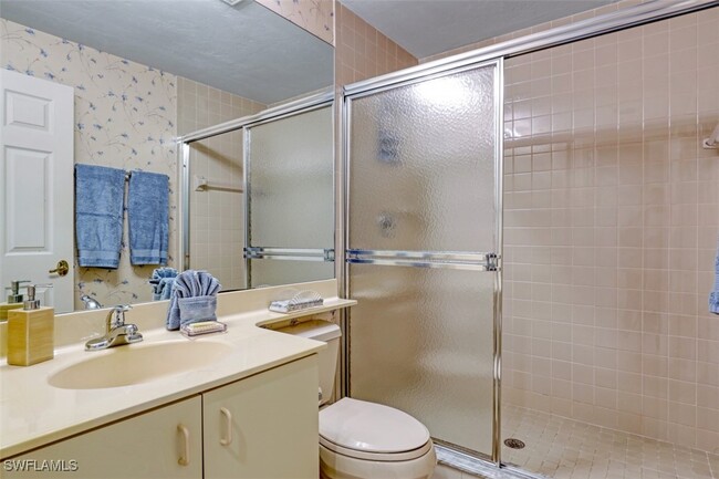 Building Photo - 6500 Valen Way