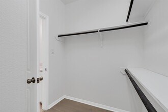 Building Photo - 138 Meadow Landing Dr