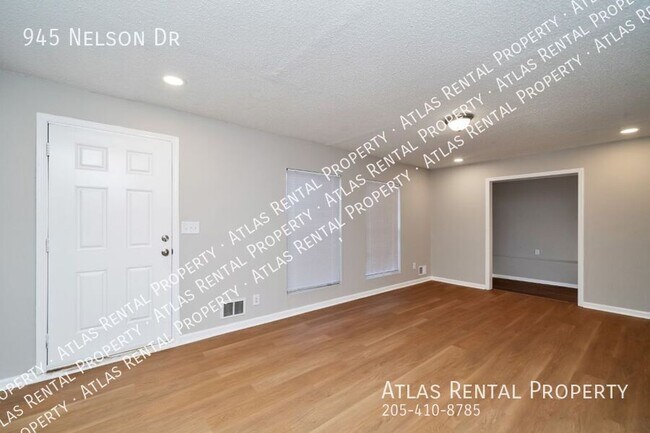 Foto del edificio - 945 Nelson Dr