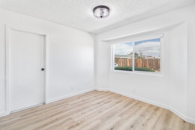 Foto del edificio - 12579 Kiowa Rd