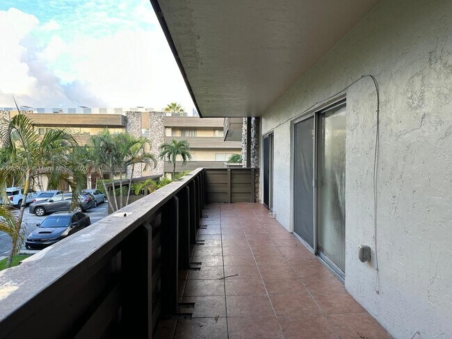Foto del edificio - 8335 SW 72nd Ave